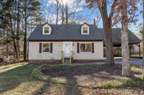 Beautifully updated home! Near downtown & NC State